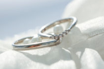 ダイヤモンドの結婚指輪はいくらで売れる？